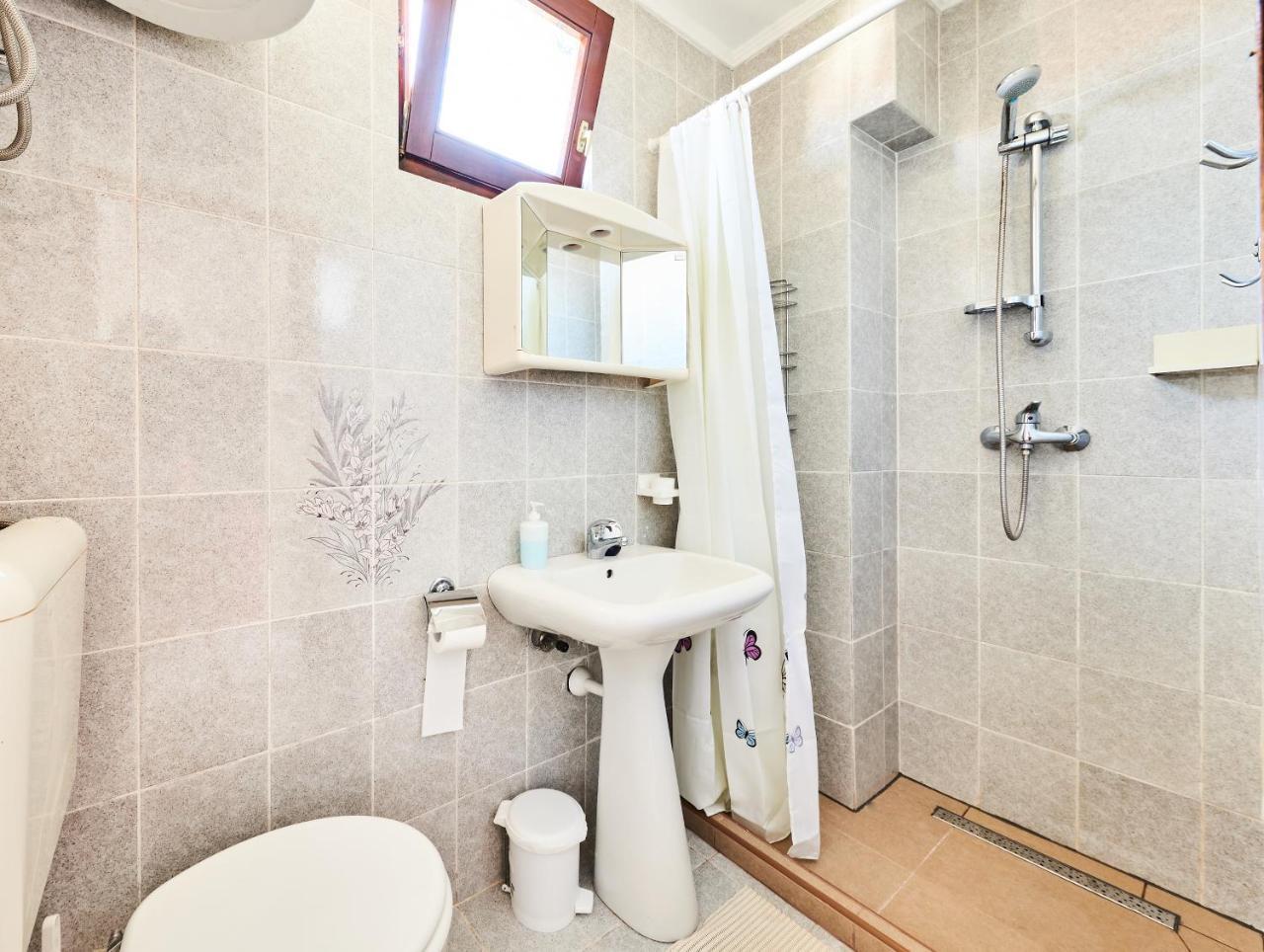 Red Karmenita Apartment Umag Ngoại thất bức ảnh